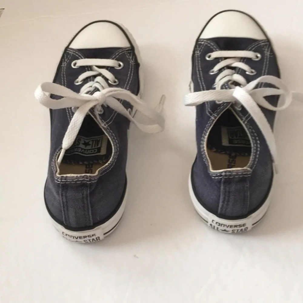 CONVERSE All STAR kids size 3Y blue sneakers